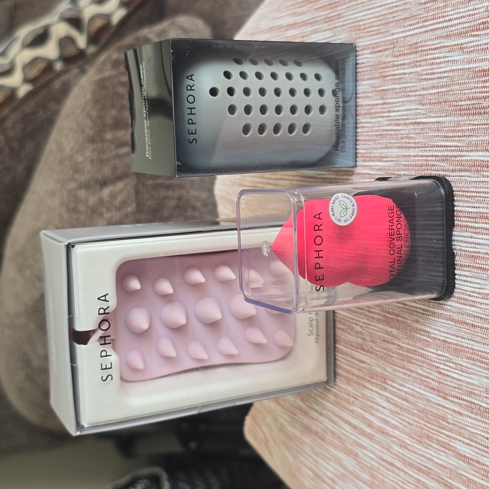 SEPHORA BUNDLE:  SCALP MASSAGER AND MAKEUP SPONGE AND SPONGE CASE